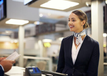At the check-in desk – odprawa na lotnisku