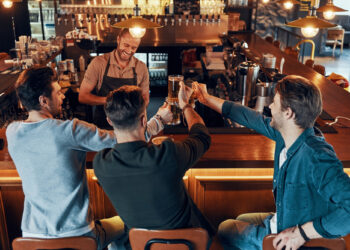 in-the-pub-w-barze-dialogi-angielskie-gettinenglish-rozmówki-angielskie